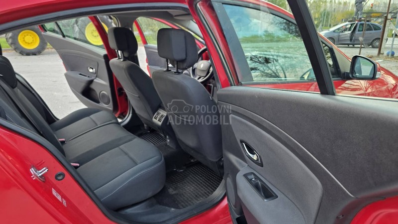 Renault Fluence 1,6b Expression