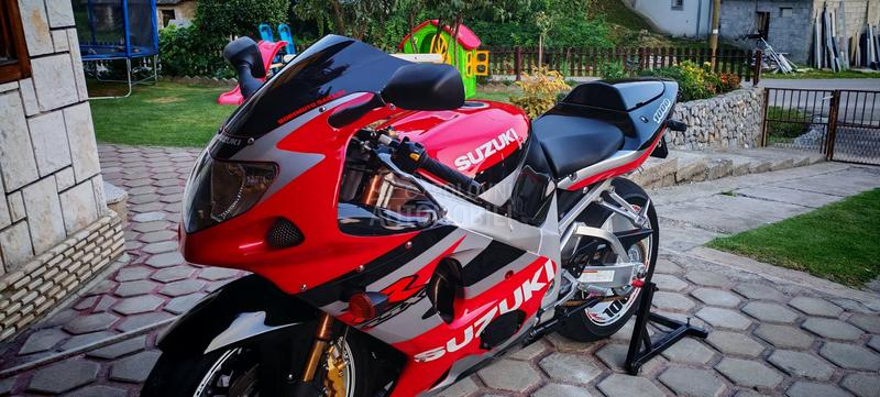 Suzuki GSXR 1000 K1