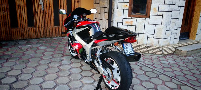 Suzuki GSXR 1000 K1