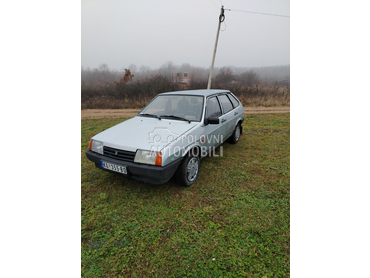 Lada Samara 