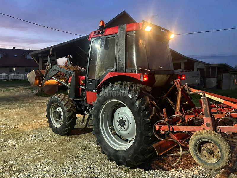 Case IH 695XL