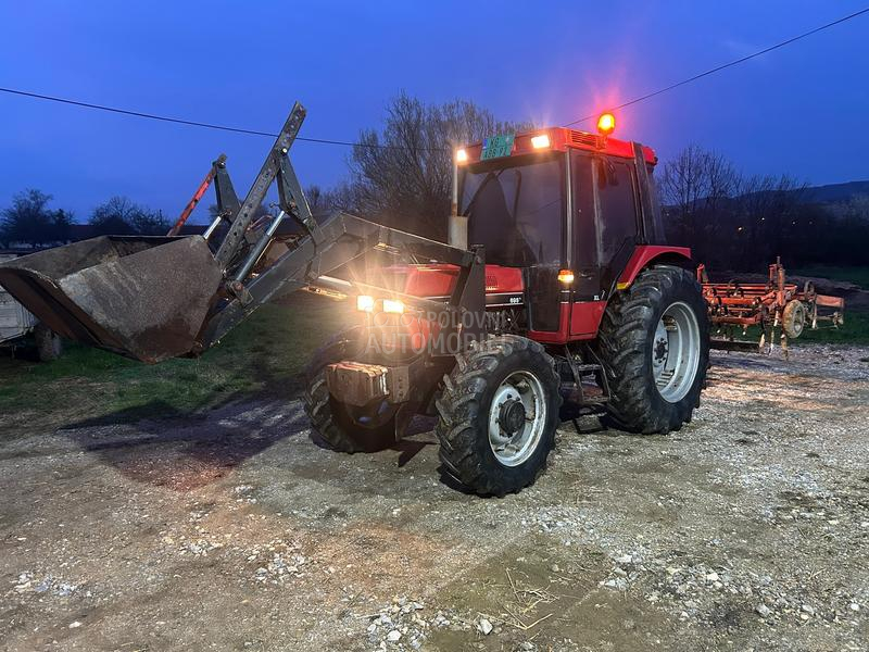 Case IH 695XL