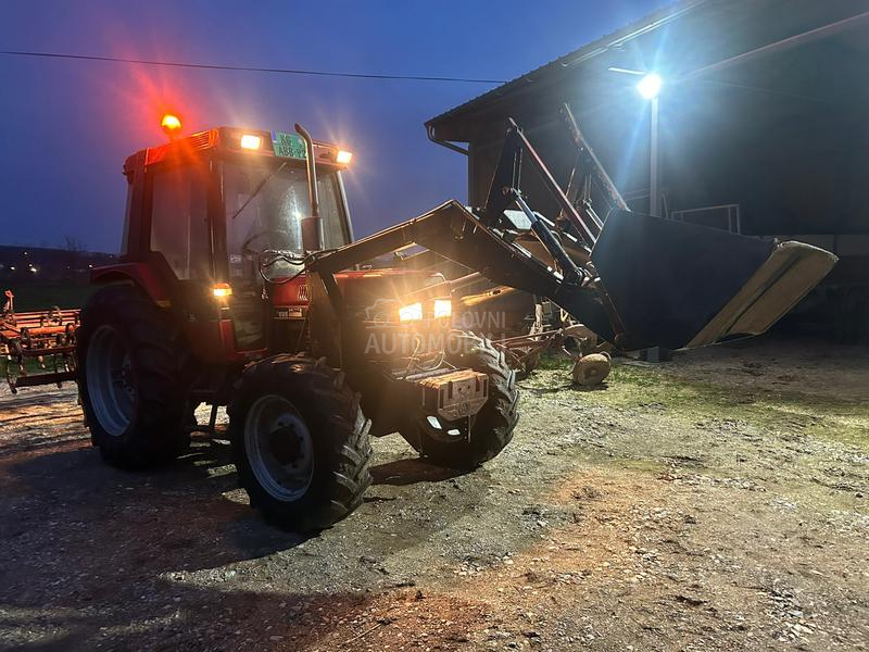 Case IH 695XL
