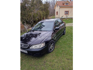 Honda Accord 1.8 , 2kom