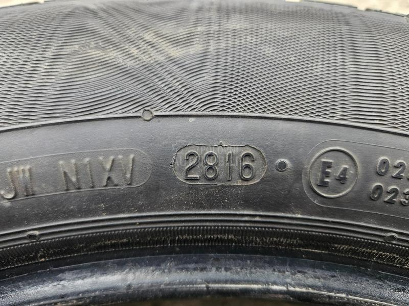 Continental 245/50 R18 Zimska