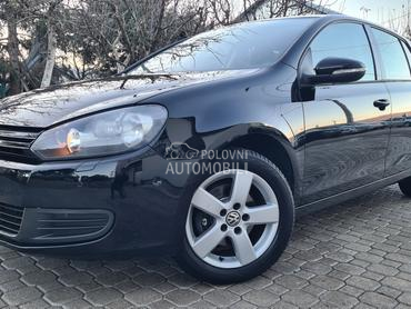 Volkswagen Golf 6 1.6TDI  BLUEMOTION