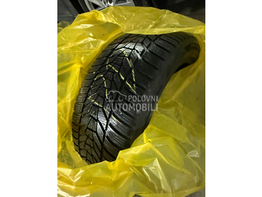 Hankook 235/45 R18 Zimska