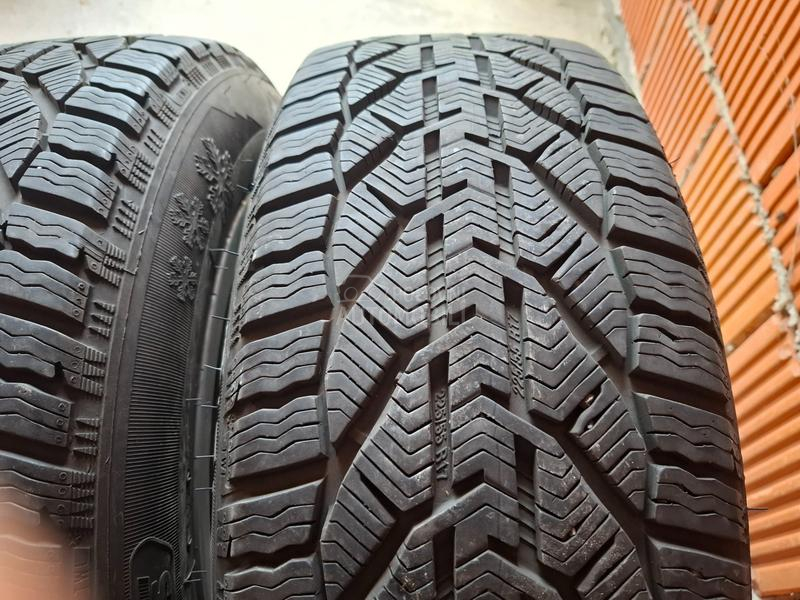 Tigar 225/55 R17 Zimska