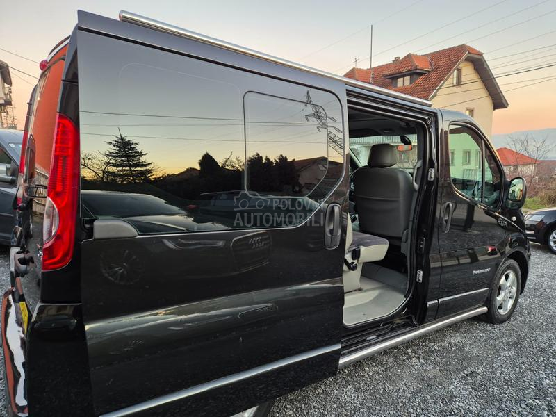 Renault Trafic 2.5 CDTI  PASSENGER