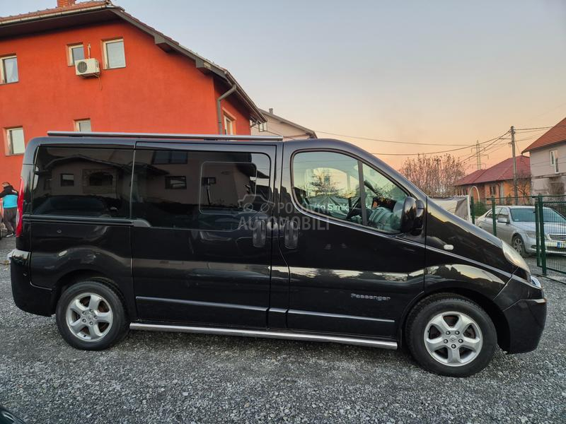Renault Trafic 2.5 CDTI  PASSENGER