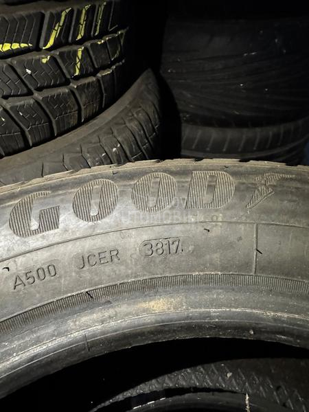 Goodyear 225/55 R17 Zimska