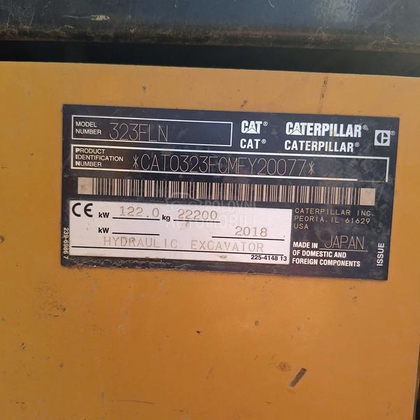 CAT 323 F