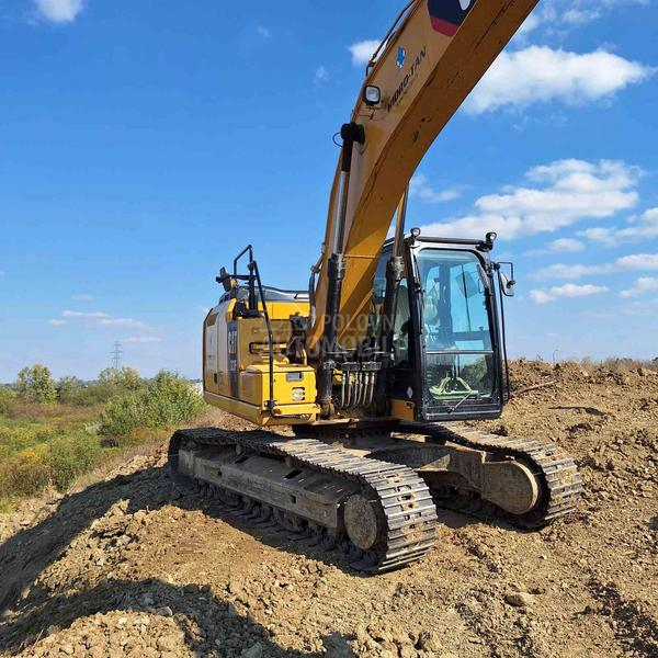 CAT 323 F