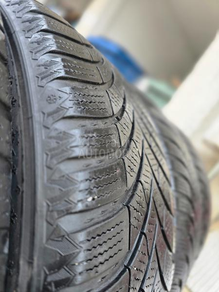 Semperit 205/55 R16 Zimska
