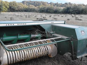 John Deere 332