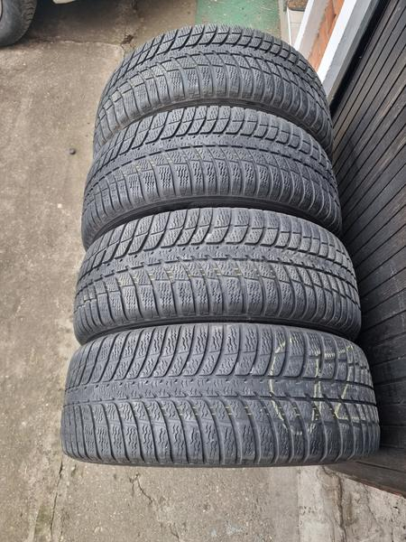 Kumho 225/60 R17 Zimska