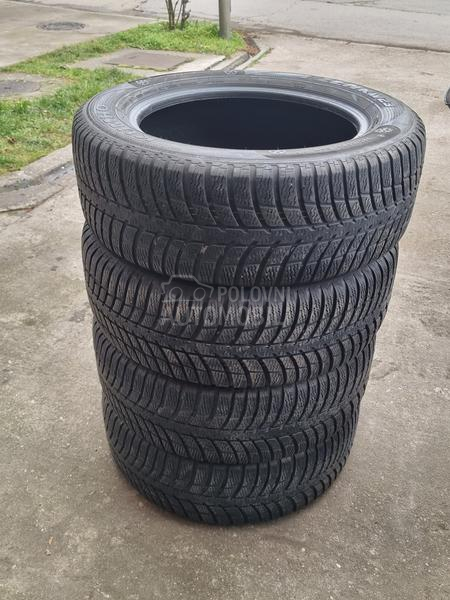 Kumho 225/60 R17 Zimska