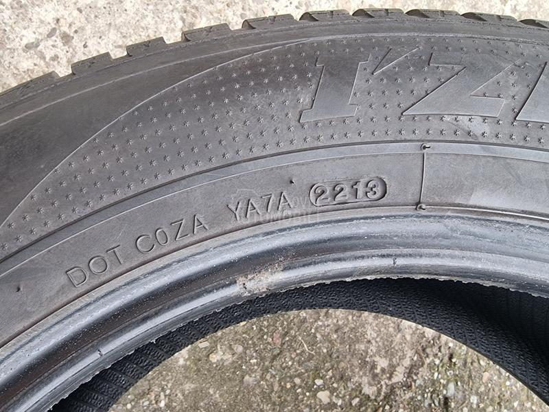 Kumho 225/60 R17 Zimska