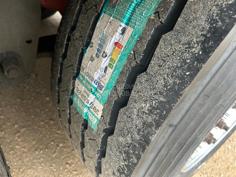 Schmitz Varios  2015.god renovian