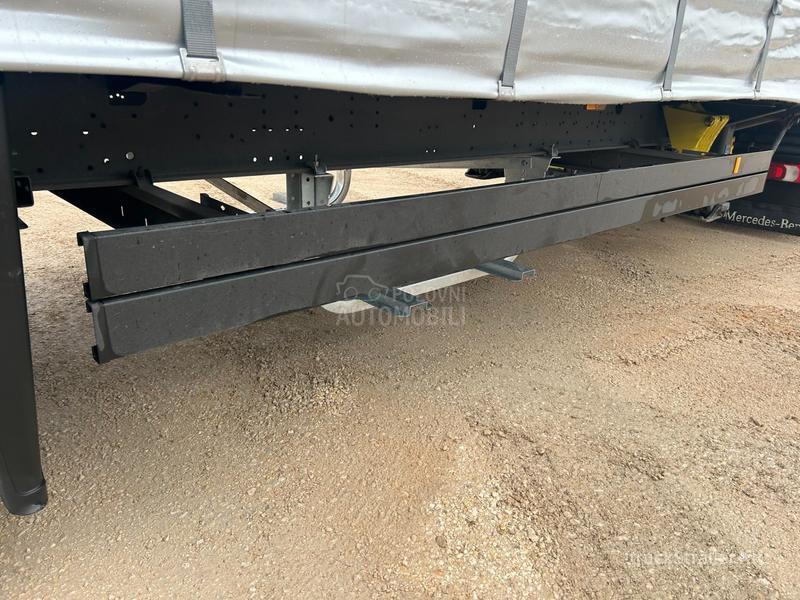 Schmitz Varios  2015.god renovian