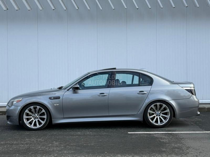 BMW M5 