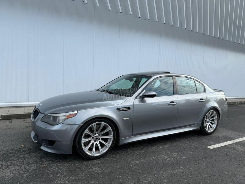 BMW M5 