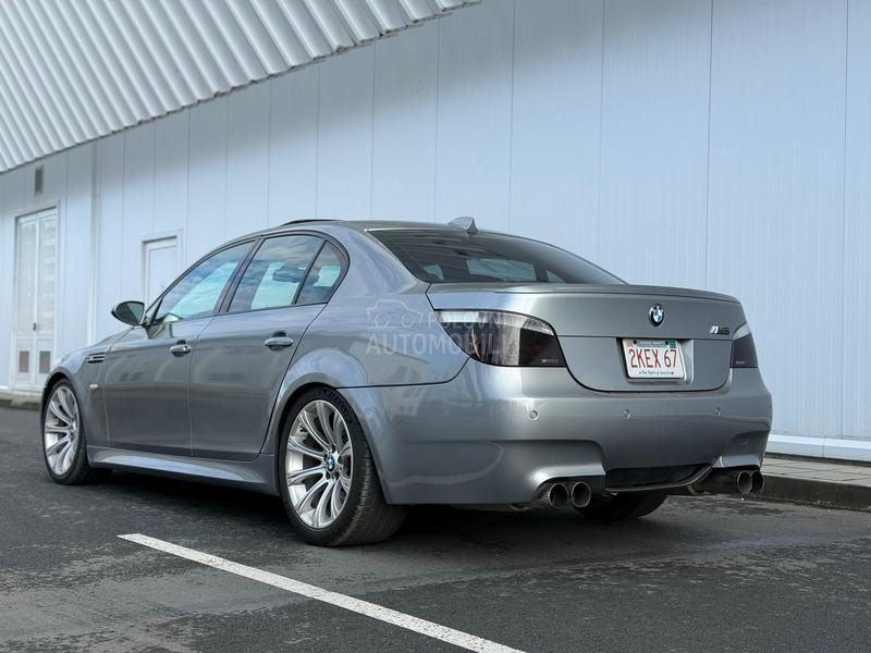 BMW M5 