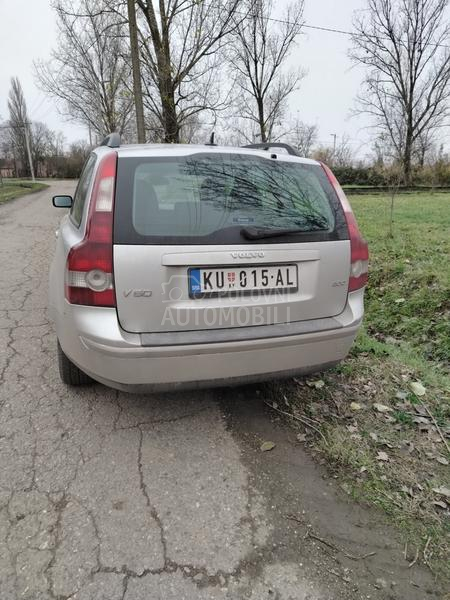 Volvo V50 