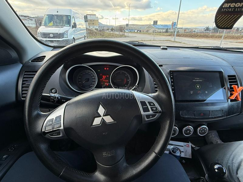 Mitsubishi Outlander 4X4