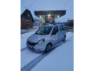 Toyota Yaris Verso 