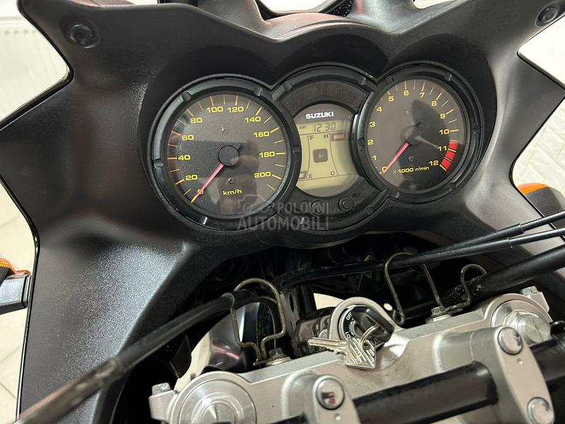 Suzuki V Strom VSTROM v strom