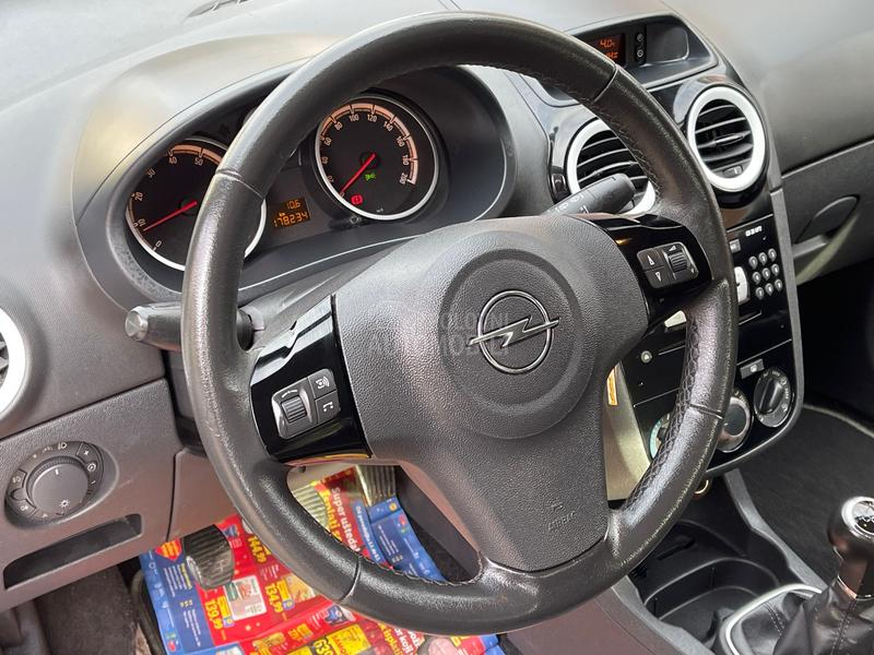 Opel Corsa D 1.4 OPC / CH /