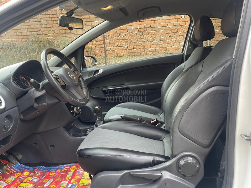 Opel Corsa D 1.4 OPC / CH /