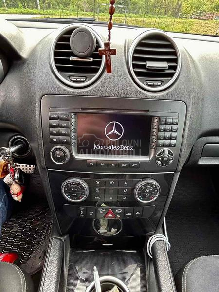 Mercedes Benz ML 320 