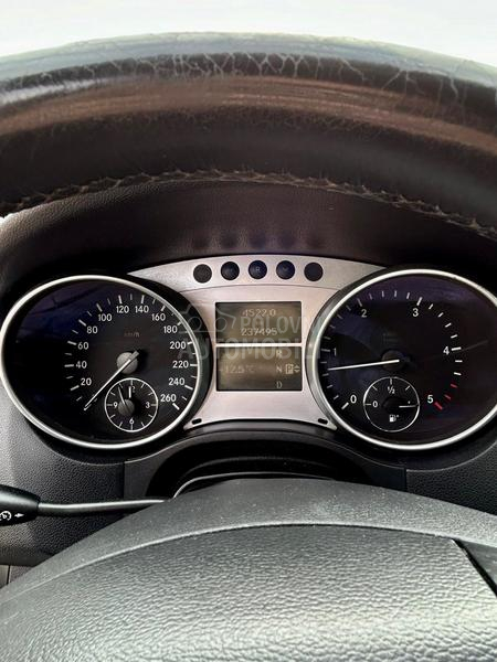 Mercedes Benz ML 320 