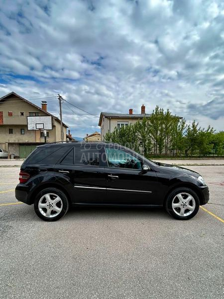 Mercedes Benz ML 320 