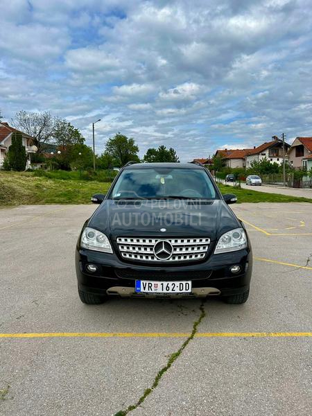 Mercedes Benz ML 320 