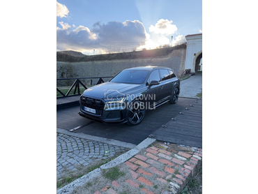 Audi Q7 AUDI SQ7 50TDI 7SED