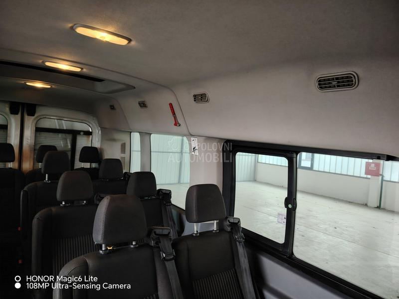 Ford Transit 14 Mesta