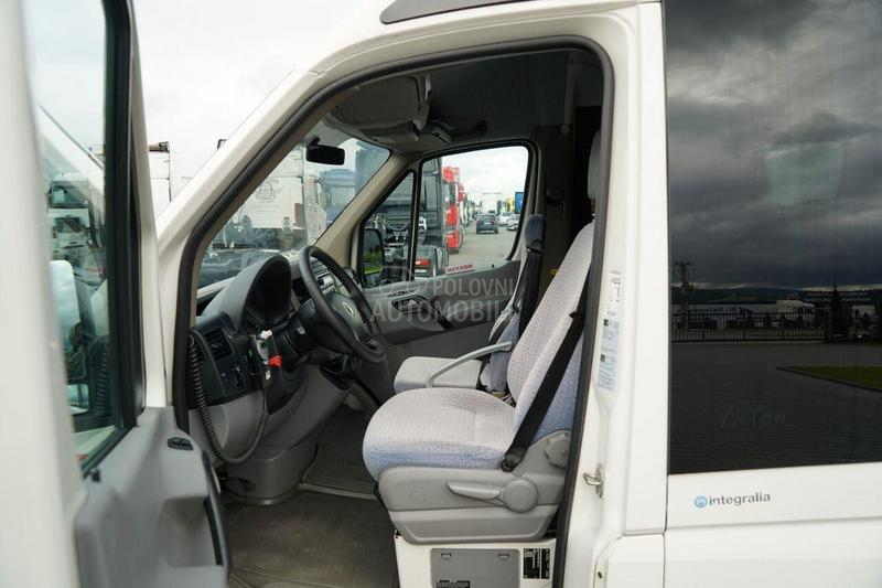 Volkswagen CRAFTER/minibus/IMP3313