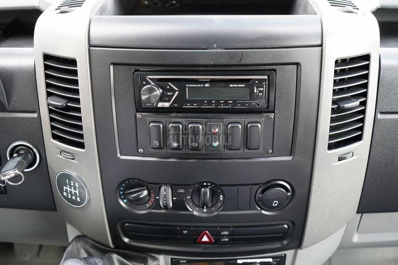 Volkswagen CRAFTER/minibus/IMP3313