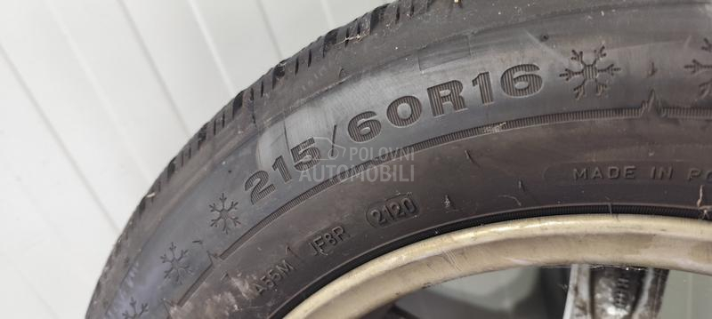 Dunlop 215/60 R16 Zimska