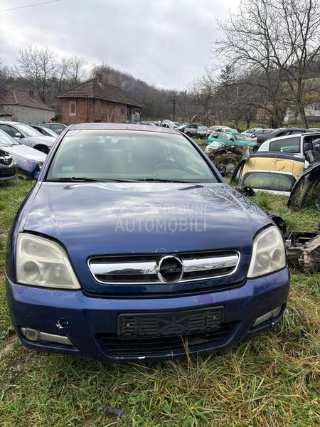 Delovi za Opel Signum 2004. god.