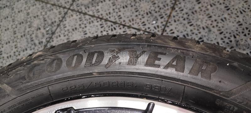 Goodyear 225/50 R18 Zimska