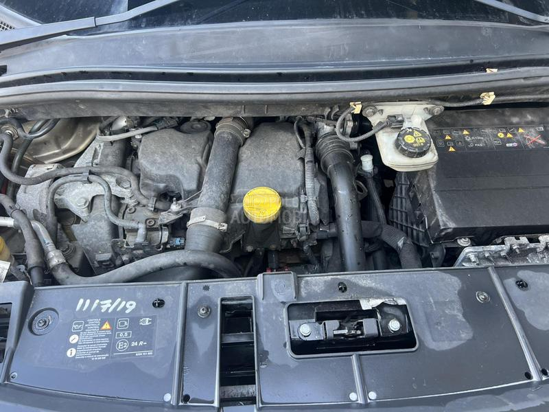 Renault Grand Scenic III 2015. god. -  kompletan auto u delovima