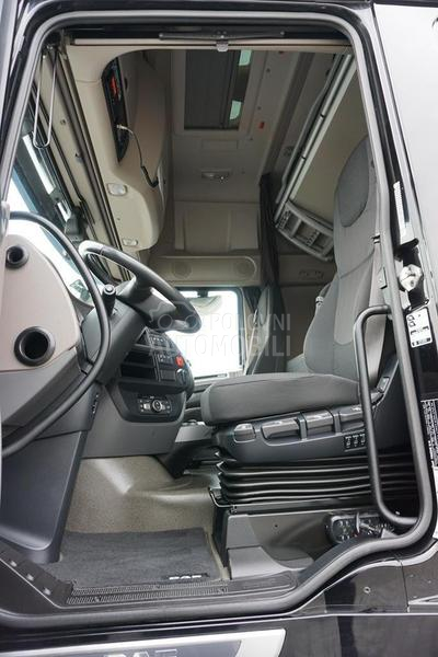 DAF 106 tegljač DOM1741