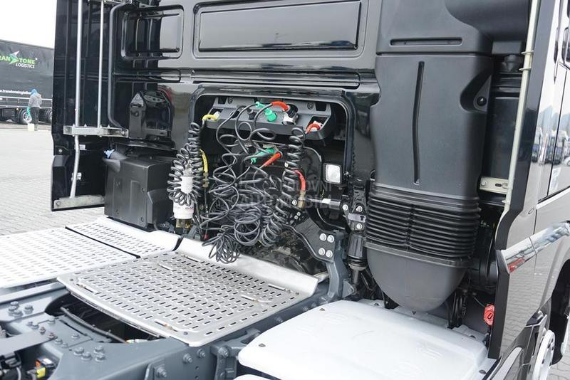 DAF 106 tegljač DOM1741