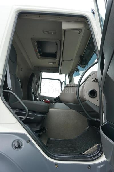 DAF CF platformom DOM1742