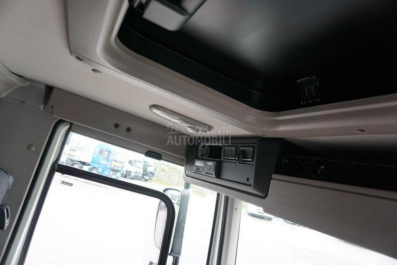 DAF CF platformom DOM1742