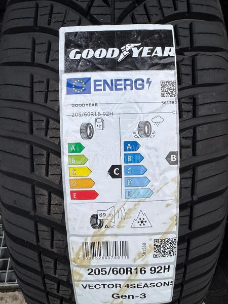Goodyear 205/60 R16 Zimska